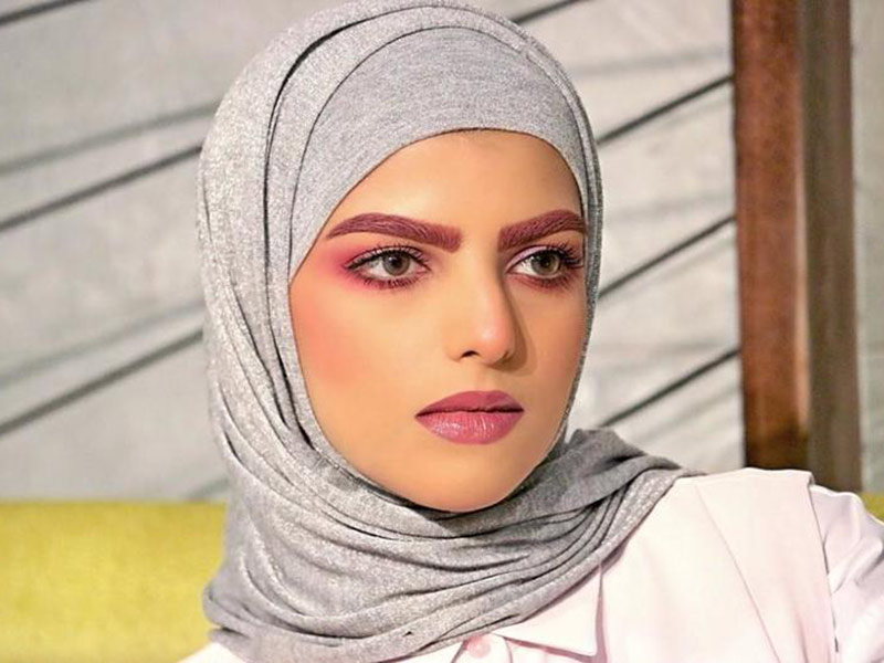 اضغط لمشاهدة الصور: سارة الودعاني تتعرض لانتقادات قاسية بعد إخفاء وجه زوجها عن متابعيها